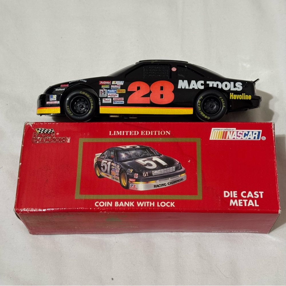 1992 Racing Champions NASCAR Die Cast Coin Bank #28 Ernie Irvan Texaco /5000